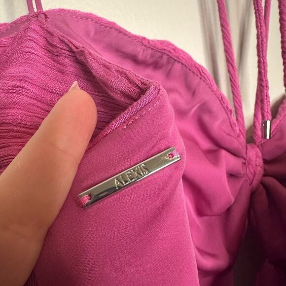 Alexis Jada Jumpsuit Halter Neck Flare Leg Pink Size XS Crepe Fabric - Picture 5 of 12